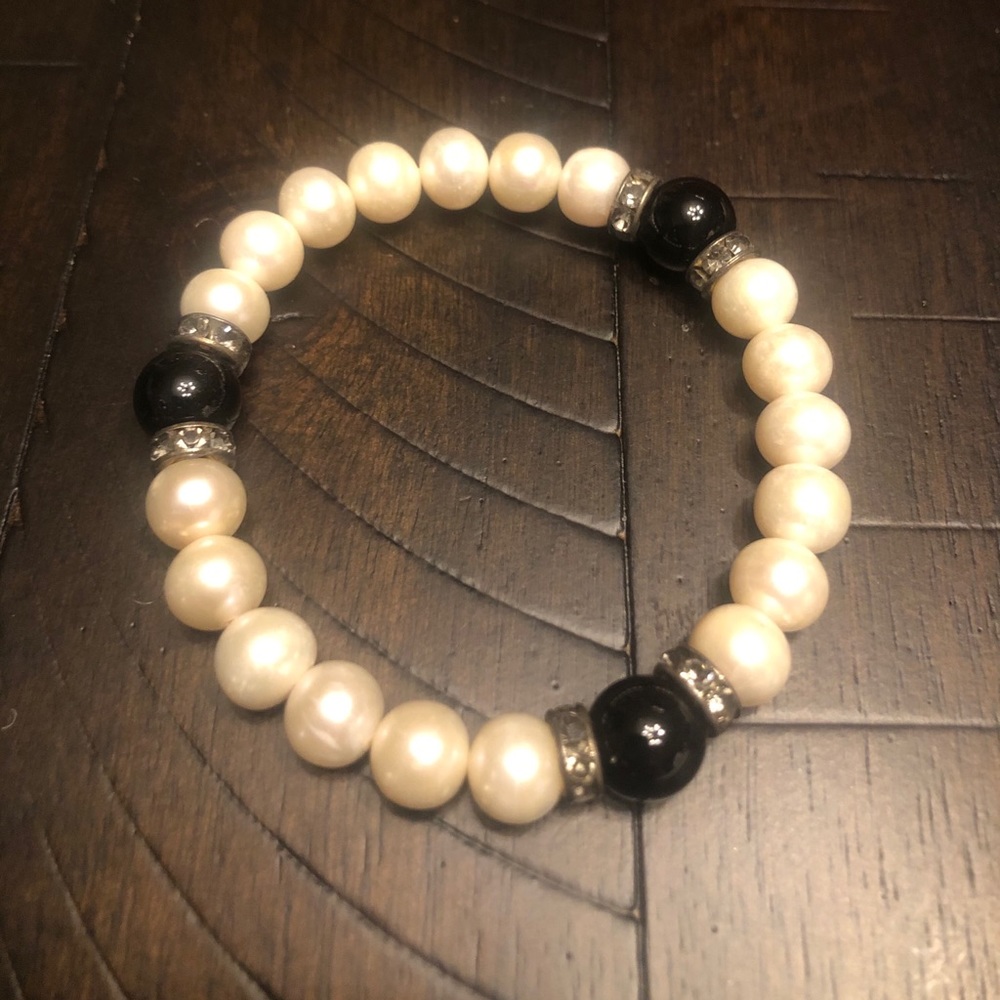 Ross Simon Pearl Bracelet